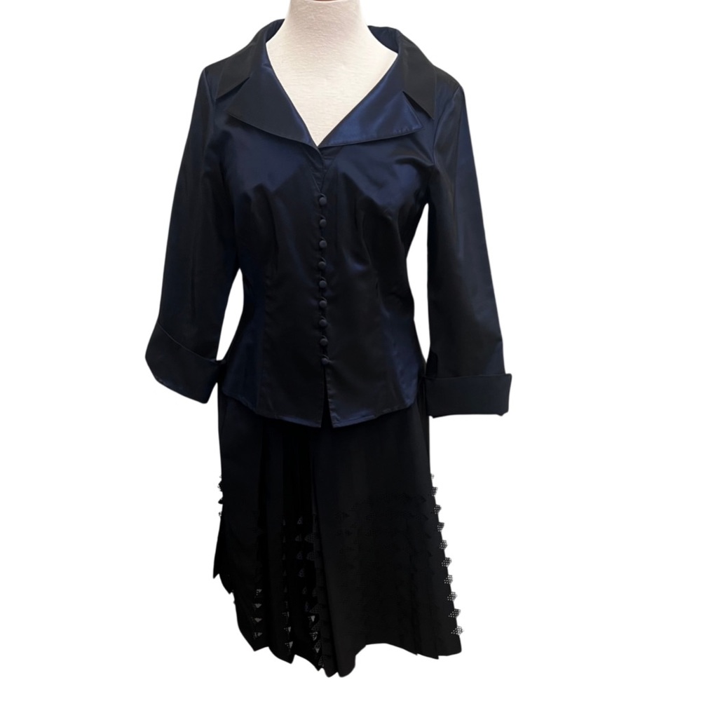 Per Se Two-Piece Set - Satin Blazer & Skirt - Size 10